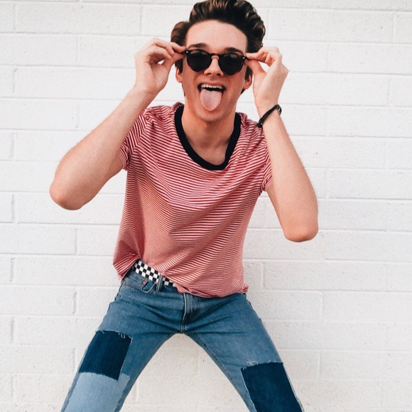 Meet your Posher, Noah - Picture 1 of 5